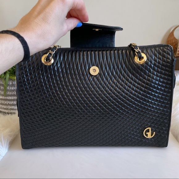 Guy Laroche quilted black leather bag with gold - Picture 7 of 16